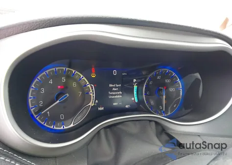 2024 Chrysler Pacifica Touring L Awd z USA, uszkodzony, nr VIN 2C4RC3BG0RR127795